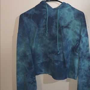 Tie dye cropped hoodie